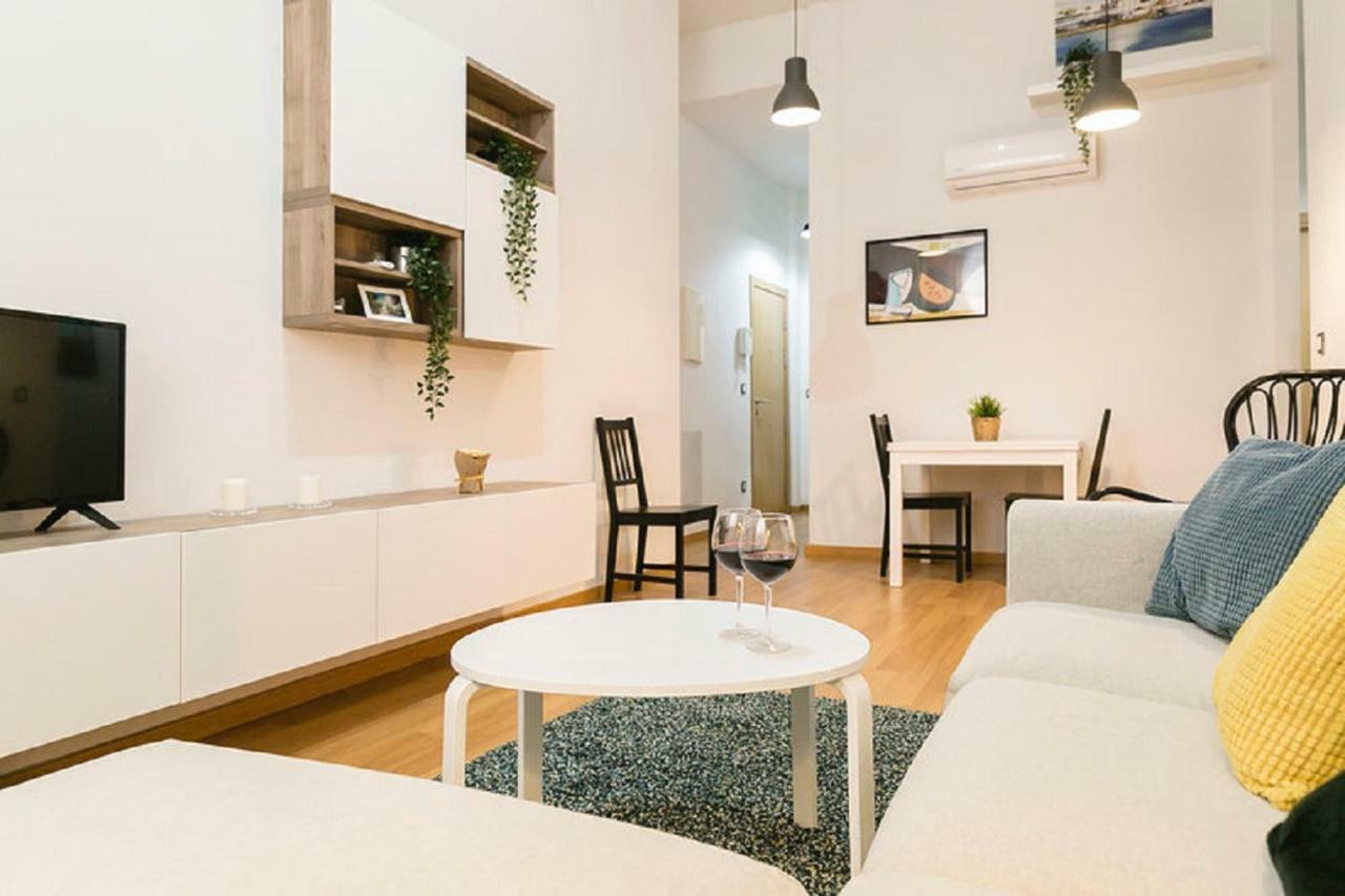 Family Apartment Patio&Swimming Pool In Center Màlaga Exteriér fotografie