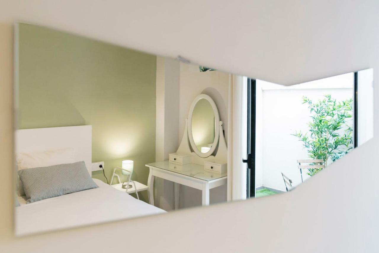 Family Apartment Patio&Swimming Pool In Center Màlaga Exteriér fotografie