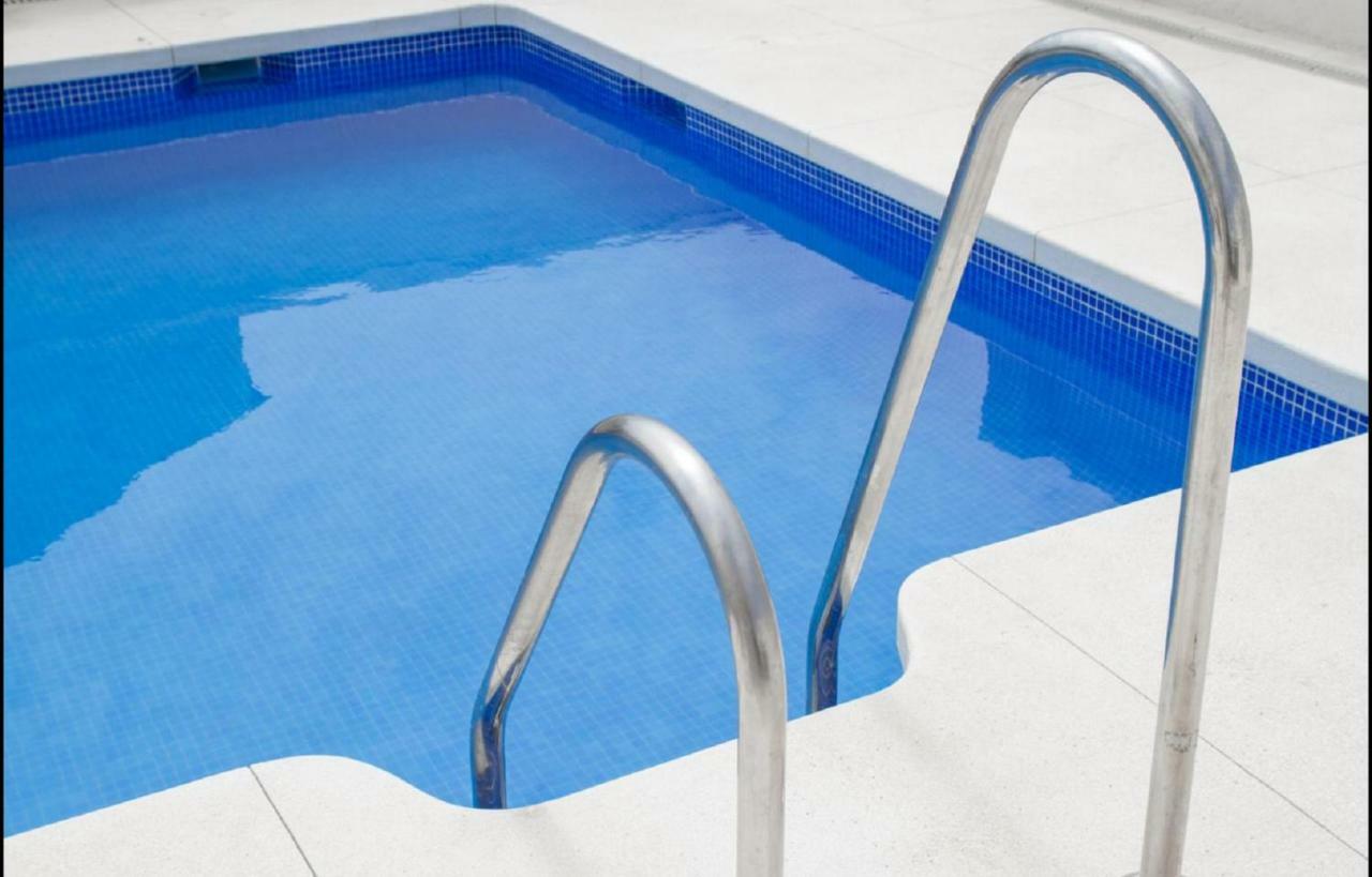 Family Apartment Patio&Swimming Pool In Center Màlaga Exteriér fotografie